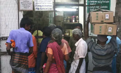 டாஸ்மாக் கடைகளில் பீர் விற்பனை ஜோர்