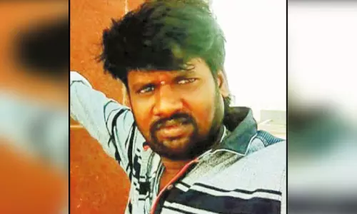 ஆதம்பாக்கத்தில் பயங்கரம்: மகன்கள் கண் எதிரே ரவுடி வெட்டிக்கொலை - 8 பேர் கொண்ட கும்பல் வெறிச்செயல்