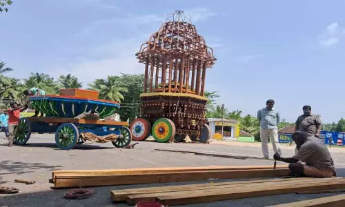 சூலக்கல் மாரியம்மன் கோவிலில் தேர்த்திருவிழா முன்னேற்பாடு பணிகள் தீவிரம்