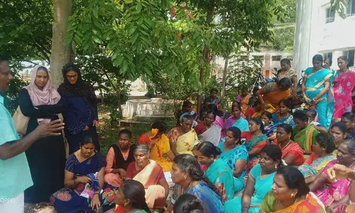 ஒன்றிய அலுவலகங்கள் முன்பு சத்துணவு ஊழியர்கள் ஆர்ப்பாட்டம்