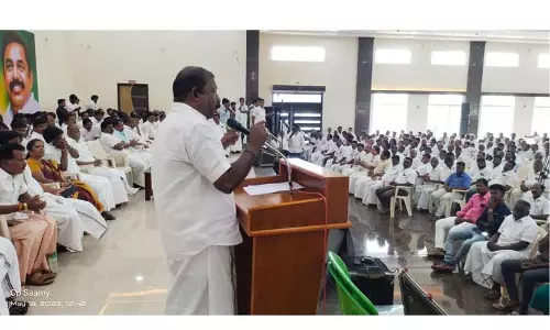 கள்ளக்குறிச்சி மாவட்டத்தில்தொகுதிக்கு 70 ஆயிரம் புதிய உறுப்பினர்களை சேர்க்க வேண்டும்அ.தி.மு.க. கூட்டத்தில் தீர்மானம்