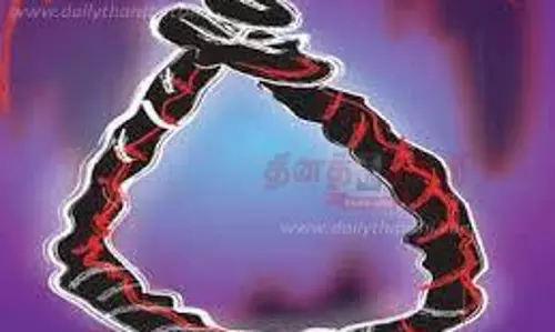 பிளஸ்-1 தேர்வில் தோல்வியடைந்ததால் 2 மாணவிகள் தூக்குப்போட்டு தற்கொலை பிளஸ்-1 தேர்வில் தோல்வியடைந்ததால் 2 மாணவிகள் தூக்குப்போட்டு தற்கொலை