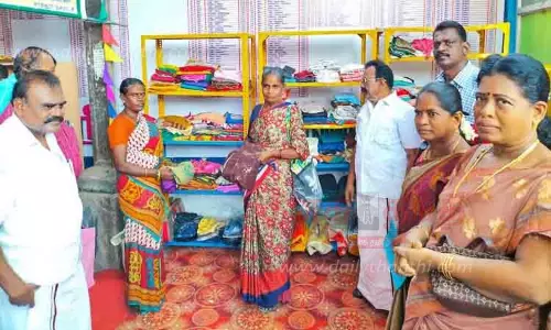 நகராட்சி சார்பில் மறு சுழற்சி, மறு பயன்பாடு மையங்கள் தொடக்கம் நகராட்சி சார்பில் மறு சுழற்சி, மறு பயன்பாடு மையங்கள் தொடக்கம்