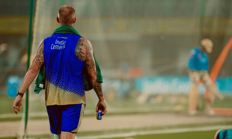 ரூ.16.25 கோடிக்கு ஏலம் எடுத்த ஸ்டோக்ஸ் இங்கிலாந்து புறப்பட்டார்...அதிரடி பேட்ஸ்மேன் இல்லாமல் பிளே ஆப் செல்லும் சிஎஸ்கே...!