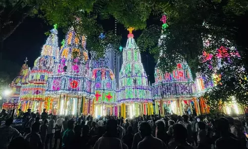 ஈருடையாம்பட்டுபுனிதவிண்ணரசி ஆலயத்தில் ஆடம்பர தேர்பவனி