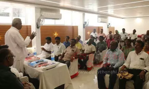 உயர்நிலை பள்ளி தலைமை ஆசிரியர் பணிக்கு பட்டதாரி ஆசிரியர்களை நியமிக்க வலியுறுத்தல்