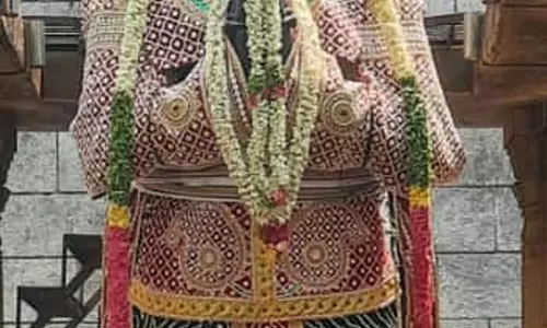 முத்தங்கி அலங்காரம்