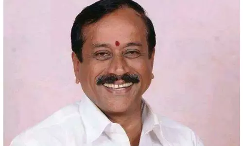 தலா ரூ.10 லட்சம் வழங்கி பிரச்சினையை பெரிதாக்காமல் அரசு மூடி மறைக்கிறது