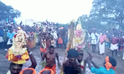 திரௌபதியம்மன் தீ மிதித் திருவிழா