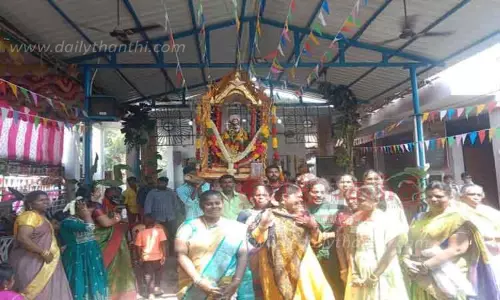 புனித அந்தோணியார் ஆலய திருவிழா சப்பர பவனி புனித அந்தோணியார் ஆலய திருவிழா சப்பர பவனி