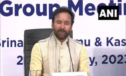 பாகிஸ்தான் அரசு தன் நாட்டு மக்கள் குறித்து கவலைப்பட வேண்டும் - மத்திய மந்திரி கிஷன் ரெட்டி பாகிஸ்தான் அரசு தன் நாட்டு மக்கள் குறித்து கவலைப்பட வேண்டும் - மத்திய மந்திரி கிஷன் ரெட்டி