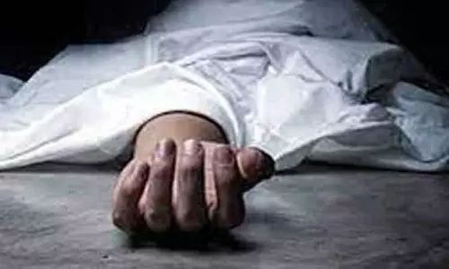 ரெயில் மோதி முதியவர் பலி ரெயில் மோதி முதியவர் பலி