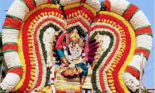 பொன்னியம்மன் கோவிலில் வைகாசி திருவிழா பொன்னியம்மன் கோவிலில் வைகாசி திருவிழா