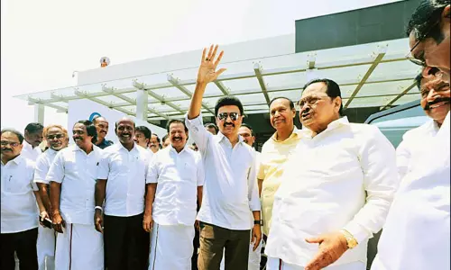 9 நாள் பயணமாக வெளிநாடு புறப்பட்டு சென்றார்: பயணம் நிச்சயம் வெற்றிகரமாக அமையும் முதல்-அமைச்சர் பேட்டி