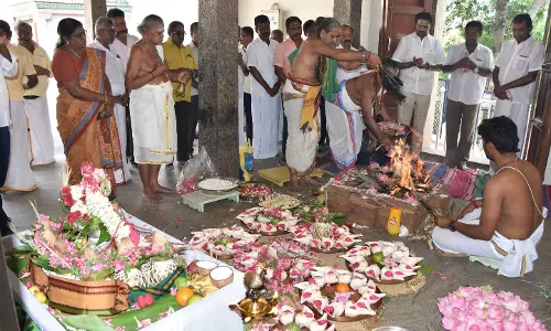 பழனி பெரியாவுடையார் கோவிலில் 108 சங்காபிஷேகம் பழனி பெரியாவுடையார் கோவிலில் 108 சங்காபிஷேகம்