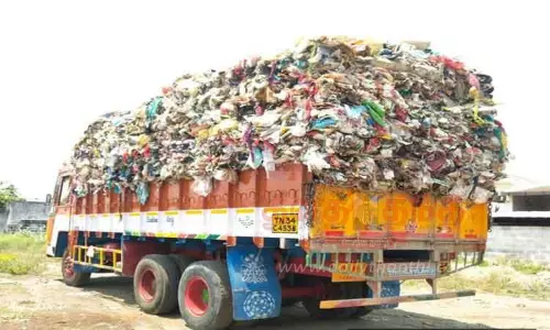 கோபி நகராட்சியில் இருந்து 14 டன் பிளாஸ்டிக் கழிவுகள் சிமெண்டு ஆலைக்கு அனுப்பி வைப்பு