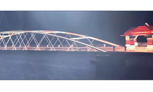 கன்னியாகுமரியில் விவேகானந்தர் மண்டபம்-திருவள்ளுவர் சிலை இடையே ரூ.37 கோடியில் கண்ணாடி நடைபாலம்