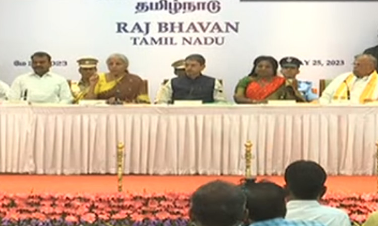 புதிய நாடாளுமன்ற கட்டிட திறப்பு விழாவை எதிர்க்கட்சிகள் புறக்கணிக்கக் கூடாது:  நிர்மலா சீதாராமன்