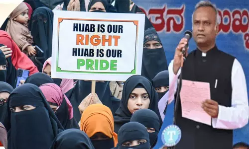 ஹிஜாப் தடை செய்யும் சுற்றறிக்கையை கர்நாடக அரசு திரும்பப் பெறலாம்; ஆர்எஸ்எஸ் அமைப்புக்கு தடை...!