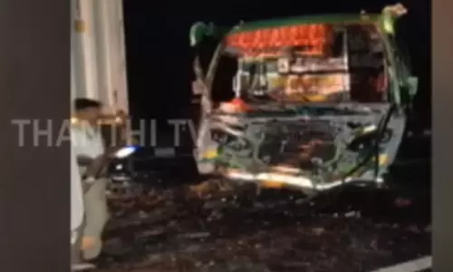 கேரளாவில், லாரி மீது சுற்றுலா பேருந்து மோதி விபத்து - நாமக்கல் மாணவர்கள் 23 பேர் காயம் கேரளாவில், லாரி மீது சுற்றுலா பேருந்து மோதி விபத்து - நாமக்கல் மாணவர்கள் 23 பேர் காயம்