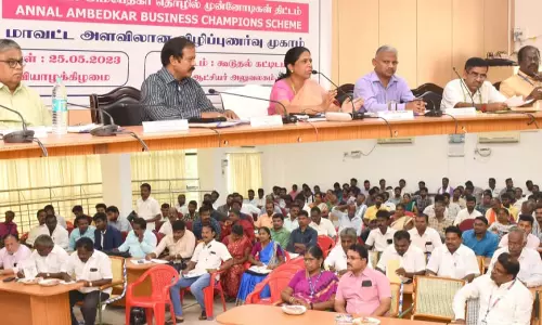 ஆதிதிராவிடர்- பழங்குடியினர் வகுப்பை சேர்ந்த தொழில்முனைவோருக்கு மானியத்துடன் கடனுதவி வழங்க புதிய திட்டம்-விழிப்புணர்வு முகாமில் கலெக்டர் சாந்தி தகவல்