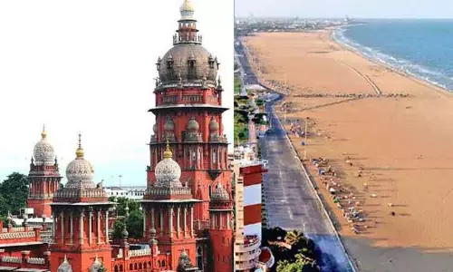 மெரினா கடற்கரையில் நேரக்கட்டுப்பாடு; மக்களை துன்புறுத்தக் கூடாது எனக் கோரி ஐகோர்ட்டில் வழக்கு