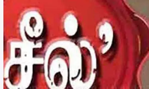 திருக்கோவிலூர் அருகேமதுபாட்டில்கள் பதுக்கி விற்பனை; இறைச்சிக்கடைக்கு சீல்