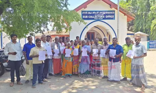 அரசு வழங்கிய நிலத்தை மறு அளவீடு செய்ய வேண்டும் அரசு வழங்கிய நிலத்தை மறு அளவீடு செய்ய வேண்டும்