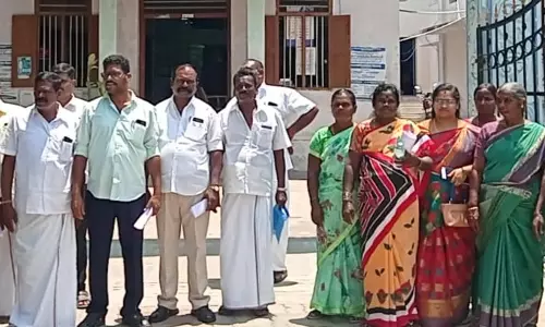 தர்மபுரி ஊராட்சி ஒன்றிய குழு கூட்டம்: அனைத்து கட்சி கவுன்சிலர்கள் வெளிநடப்பு தர்மபுரி ஊராட்சி ஒன்றிய குழு கூட்டம்: அனைத்து கட்சி கவுன்சிலர்கள் வெளிநடப்பு