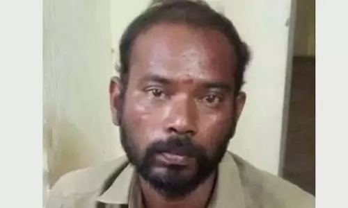 பண்ருட்டி அருகே தொழிலாளியை கொன்ற ஆட்டோ டிரைவர் கைது பண்ருட்டி அருகே தொழிலாளியை கொன்ற ஆட்டோ டிரைவர் கைது