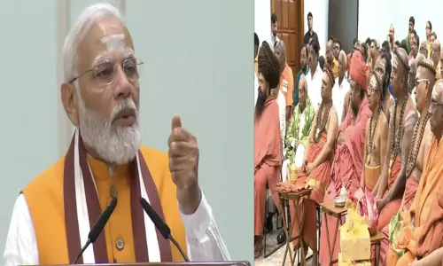 அதிகார மாற்றத்தின் அடையாளமான செங்கோல் நேரு இல்லத்தில் கைத்தடியாக வைக்கப்பட்டிருந்தது; காங்கிரஸ் மீது மோடி கடும் தாக்கு