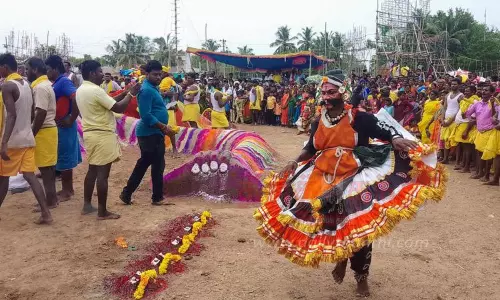 திரவுபதி அம்மன் கோவிலில் துரியோதனன் படுகளம்