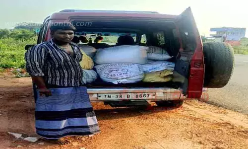 ரேஷன் அரிசி கடத்தல்; வாலிபர் கைது