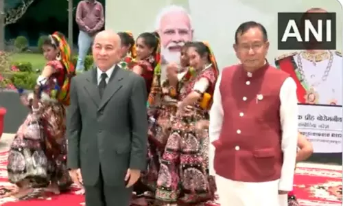 கம்போடிய அரசர் இந்தியாவுக்கு முதன்முறையாக வருகை; உற்சாக வரவேற்பு