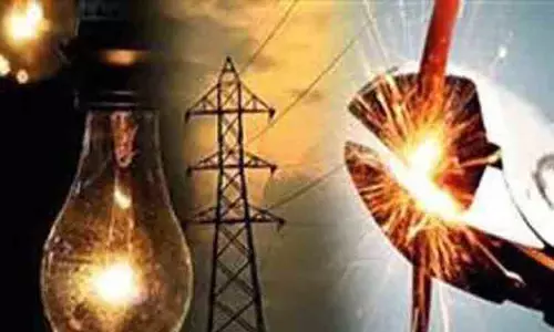 அதிக மின் அழுத்தத்தால் மிக்சி, டி.வி., பிரிட்ஜ் பழுது