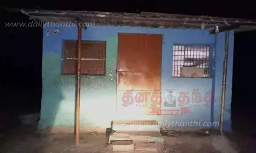 டாஸ்மாக் கடையை உடைத்து ரூ.4 லட்சம் மதுபாட்டில்கள் கொள்ளை