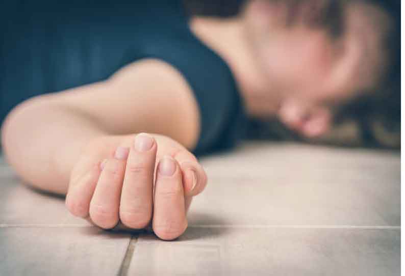 பஞ்சப்பள்ளி அருகேகுடும்ப தகராறில் பெண் தற்கொலைசாவில் சந்தேகம் இருப்பதாக போலீசில் புகார்