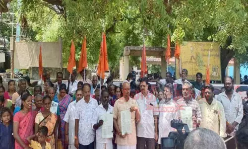 ஆக்கிரமிக்கப்பட்ட கல் மண்டபத்தை மீட்க வேண்டும்; இந்து முன்னணியினர் கலெக்டரிடம் மனு