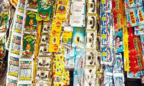 புகையிலை பொருட்கள் விற்பனை செய்தால் கடும் நடவடிக்கை