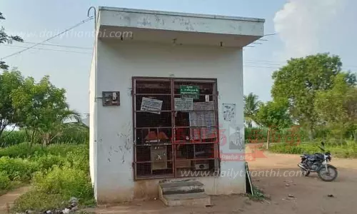 டாஸ்மாக் கடையை மாற்ற வேண்டும்