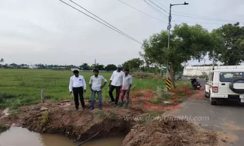 நுரை போல் பொங்கிச் சென்ற தண்ணீர்; அதிகாரிகள் ஆய்வு