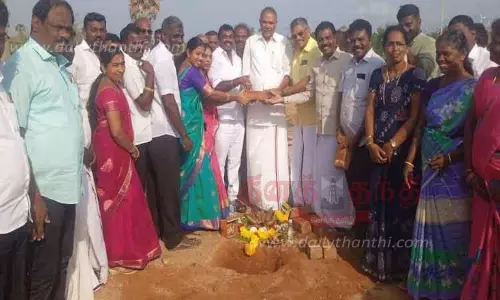 ரூ.46½ லட்சத்தில் குடிநீர் குழாய் அமைக்கும் பணி; சபாநாயகர் அப்பாவு அடிக்கல் நாட்டினார்