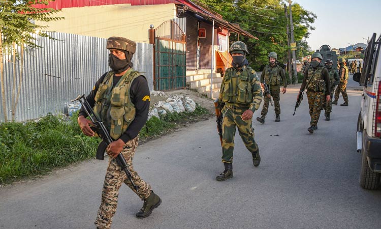 காஷ்மீர் என்கவுண்டர்: பயங்கரவாதி சுட்டுக்கொலை