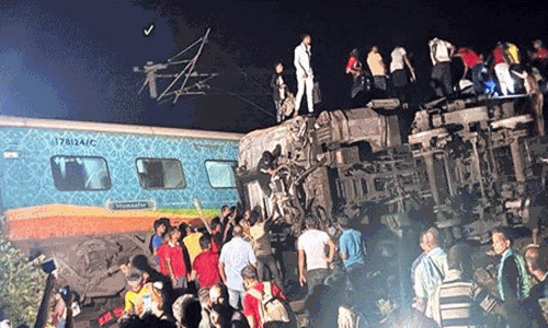 கோரமண்டல் ரெயில் விபத்து: அவசர கால கட்டுப்பாடு அறை எண் அறிவிப்பு