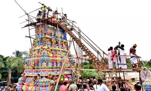 செ.மணப்பட்டி பிடாரி கருப்பசாமி, சின்னடைக்கி அம்மன் கோவில் கும்பாபிஷேகம் செ.மணப்பட்டி பிடாரி கருப்பசாமி, சின்னடைக்கி அம்மன் கோவில் கும்பாபிஷேகம்