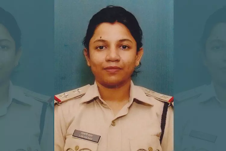 ஒடிசா ரெயில் விபத்து: மத்திய தொழில் பாதுகாப்பு உதவி ஆய்வாளர் மாமியார் - ஐந்து வயதுக்குழந்தை உயிர் தப்பினர் ஒடிசா ரெயில் விபத்து: மத்திய தொழில் பாதுகாப்பு உதவி ஆய்வாளர் மாமியார் - ஐந்து வயதுக்குழந்தை உயிர் தப்பினர்