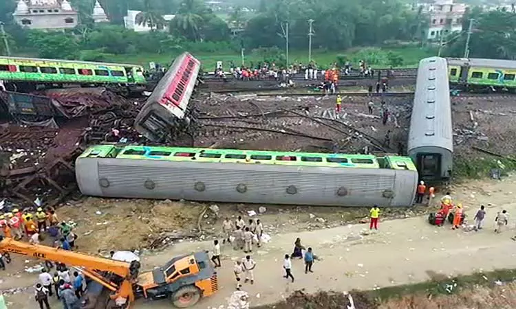 ஒடிசா ரெயில் விபத்து பலி எண்ணிக்கை 288 ஆக... ... ஒடிசா ரெயில் விபத்து பலி எண்ணிக்கை 288 ஆக அதிகரிப்பு- 56 பேர் கவலைக்கிடம் ஒடிசா ரெயில் விபத்து பலி எண்ணிக்கை 288 ஆக... ... ஒடிசா ரெயில் விபத்து பலி எண்ணிக்கை 288 ஆக அதிகரிப்பு- 56 பேர் கவலைக்கிடம்