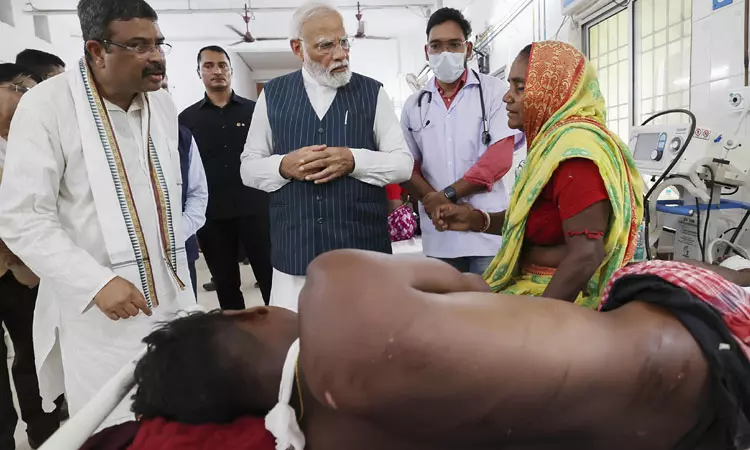 ரெயில் விபத்துக்கு காரணமானவர்கள்... ... ஒடிசா ரெயில் விபத்து பலி எண்ணிக்கை 288 ஆக அதிகரிப்பு- 56 பேர் கவலைக்கிடம் ரெயில் விபத்துக்கு காரணமானவர்கள்... ... ஒடிசா ரெயில் விபத்து பலி எண்ணிக்கை 288 ஆக அதிகரிப்பு- 56 பேர் கவலைக்கிடம்