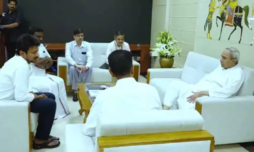 ரெயில் விபத்து: ஒடிசா மாநில முதல் மந்திரி நவீன் பட்நாயக் உடன் தமிழக குழு சந்திப்பு..!