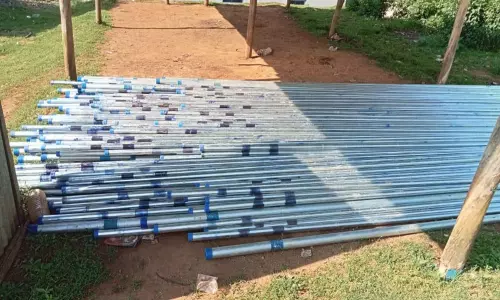 கோத்தகிரி அண்ணாநகர், அம்பேத்கர் நகரில்  குடிநீர் குழாய்கள் பதிக்கும் பணி விரைந்து முடிக்கப்படுமா?-பொதுமக்கள் எதிர்பார்ப்பு